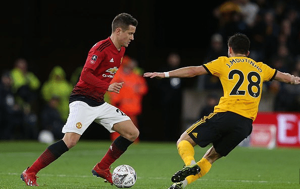 路斜传卢卡 路斜传卢卡